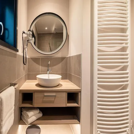 Elegant Mansion With Pools * Antoing