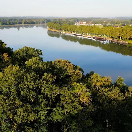 Hébergement de vacances Elegant Mansion With Pools *